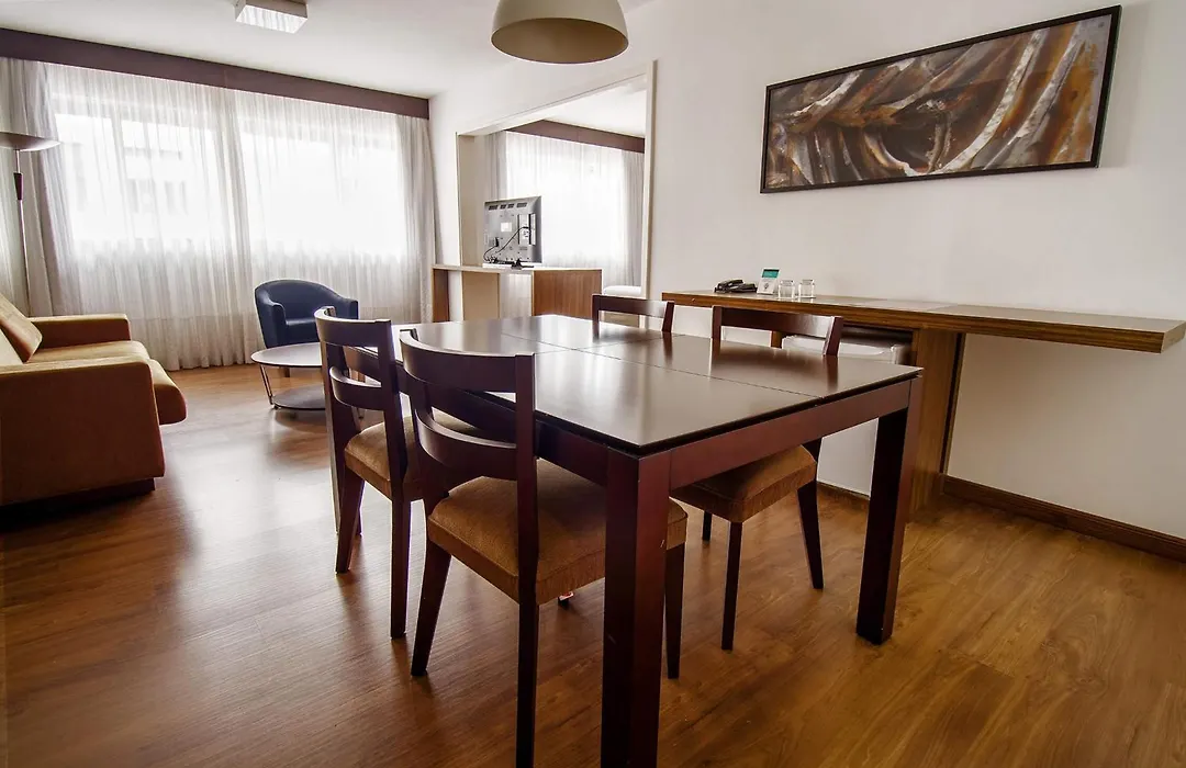 Hotel Deville Curitiba-1